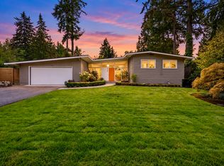 9125 NE 21st Place, Clyde Hill, WA 98004