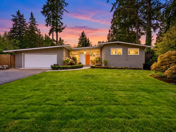 9125 NE 21st Place, Clyde Hill, WA 98004