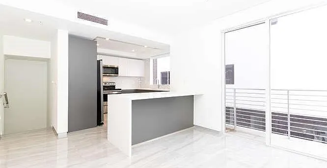 700 NE 14th Ave #206 — Photo 9