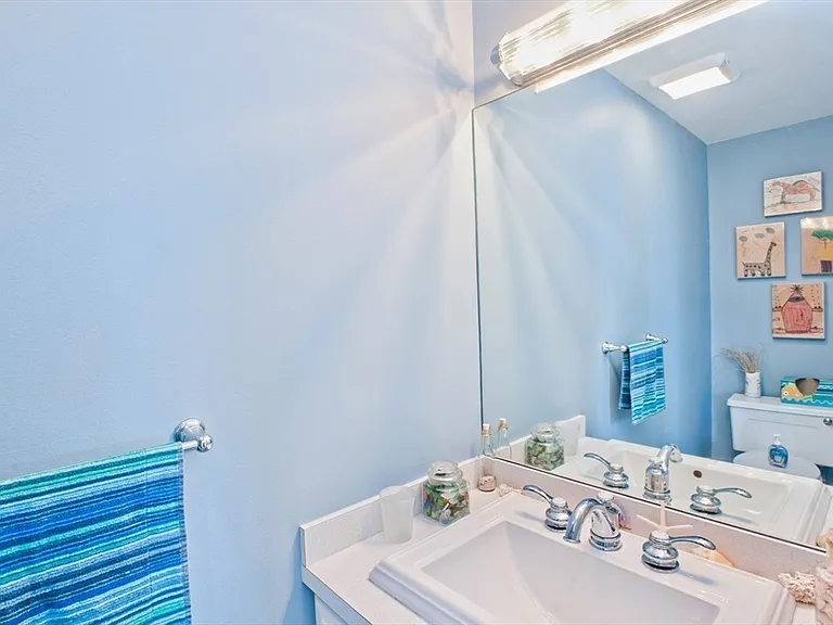 175 Beach Ave #3 — Photo 17