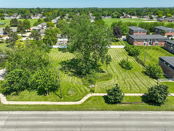3rd image of 0 Northline Rd
