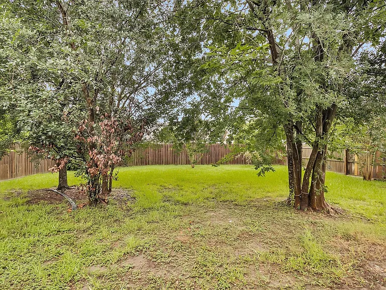13839 Placid Brook Ct — Photo 30