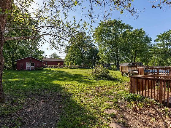 4th image of 177 Maywood Dr