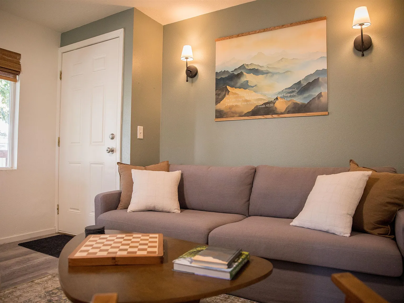 2 bed, 700 sqft, $1,500 — Photo 3