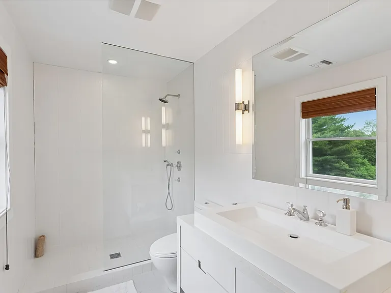 325 Narrow Ln — Photo 18