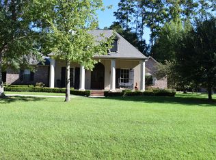352 Pencarrow Cir, Madisonville, LA 70447