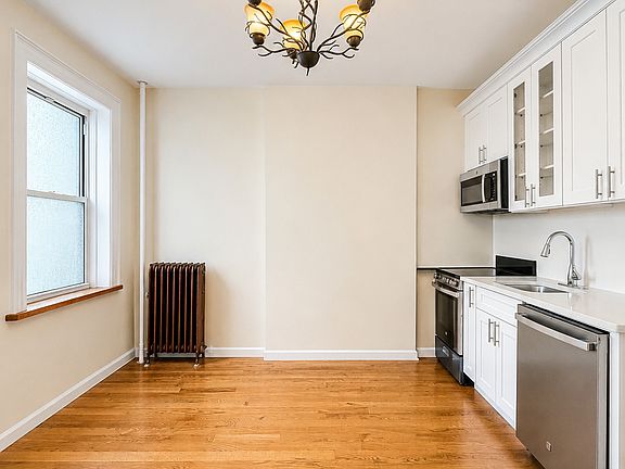 2nd image of 35-44 32nd St Floor 1
