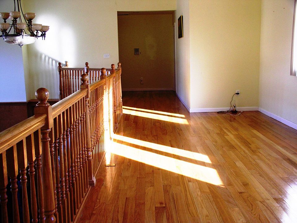 2nd image of 209 Tryon Pl
