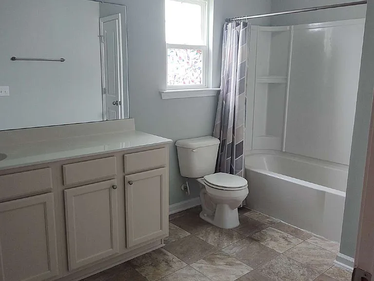 107 Westover Dr — Photo 16