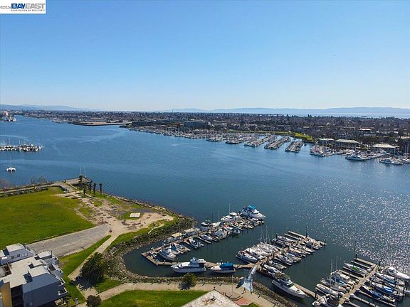 3rd image of 7 Embarcadero W APT 312