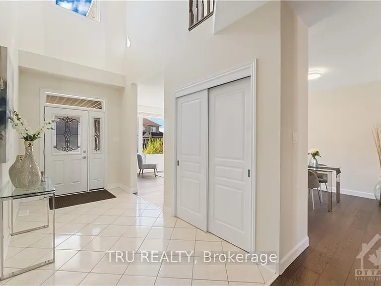 328 Mirabeau Ter — Photo 3