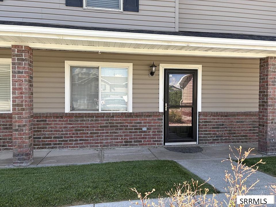 1st image of 418 Pheasant Ridge Dr APT B