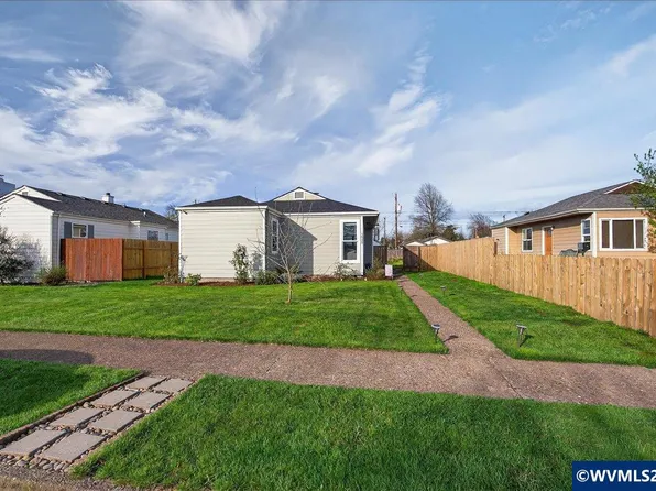 1530 Maple St SW, Albany, OR 97321