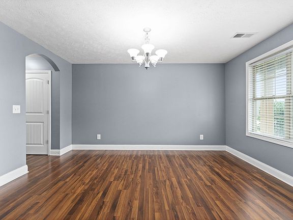5th image of 1255 Eagles View Dr