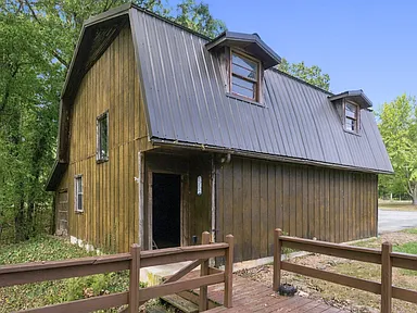 Property photo 35