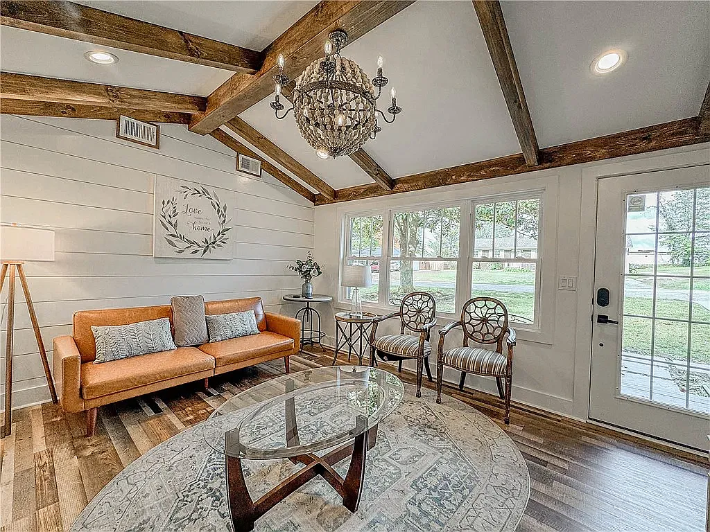 4 bed, 2675 sqft, $3,250 — Photo 4