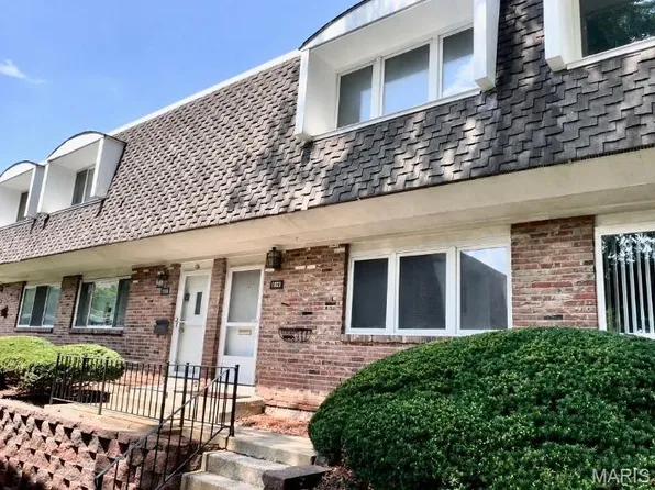 1072 Lafayette Ct, Collinsville, IL 62234