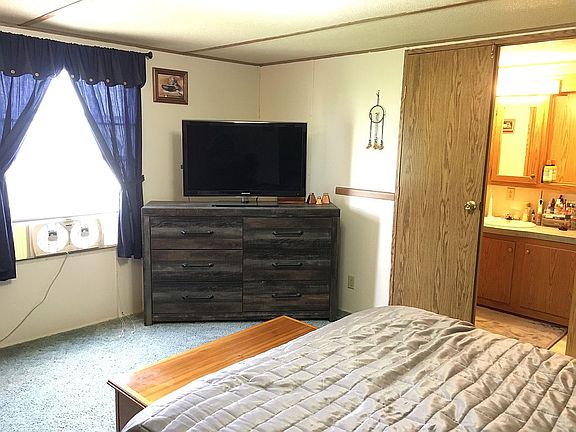 Master bed