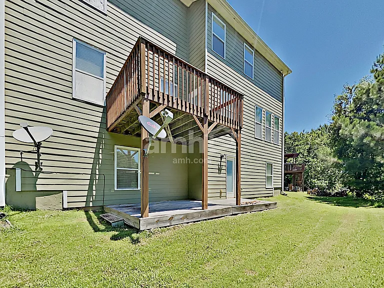 409 Avery Ct — Photo 26