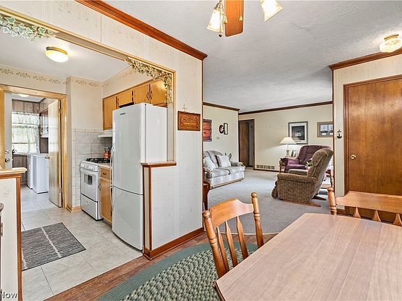 5th image of 3139 Kay Ave