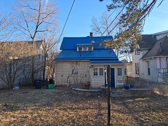 3rd image of 1108 Salem St