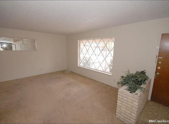 5th image of 9948 Lockerbie Ave