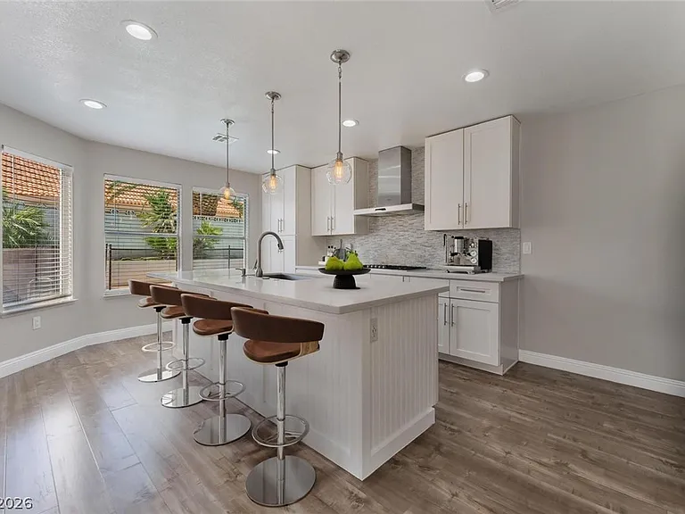 8429 Honeywood Cir — Photo 43