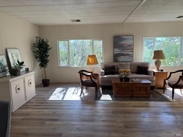 1002 El Granada Circle, Novato, CA 94949