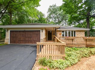 1265 Parkway Dr, Brookfield, WI 53005