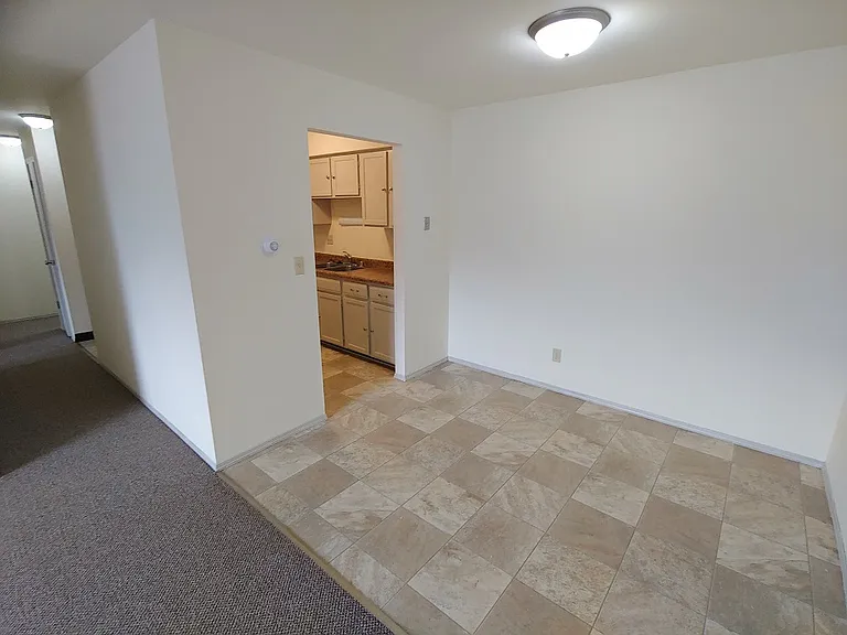 Heritage Apartments — Photo 44