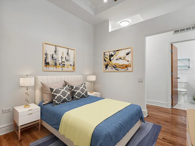 212 W Washington St #1613 — Photo 13