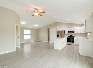 946 Genoa Ave S, Lehigh Acres, FL 33974