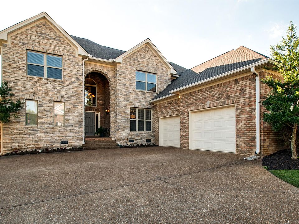 1st image of 517 Summit Oaks Ct