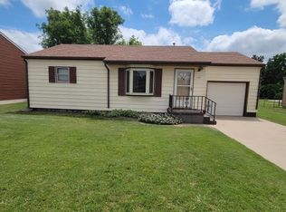 134 3rd St, Gorham, KS 67640