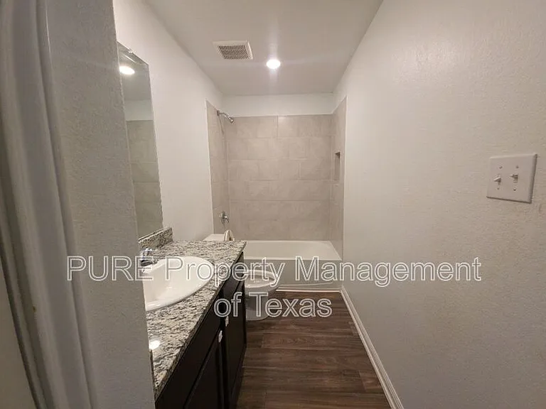 317 Riverdale Dr — Photo 11