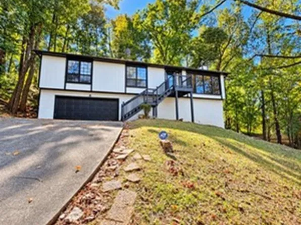 111 Candlelight Ln, Birmingham, AL 35210