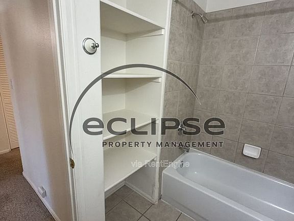 5th image of 493 Coronado Way Unit A