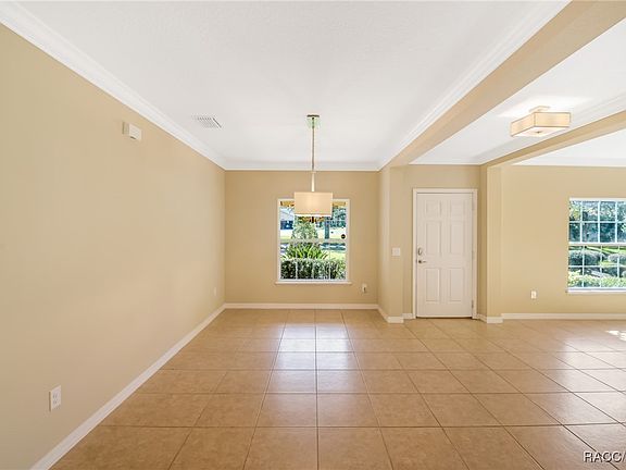 5th image of 117 Oak Village Blvd