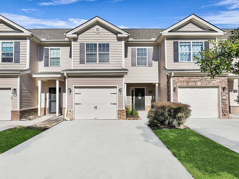 975 Canyon Oak Loop