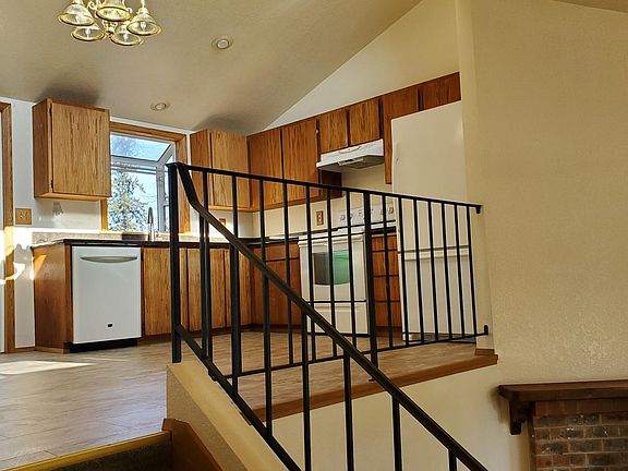 3rd image of 917 186th Street Ct E