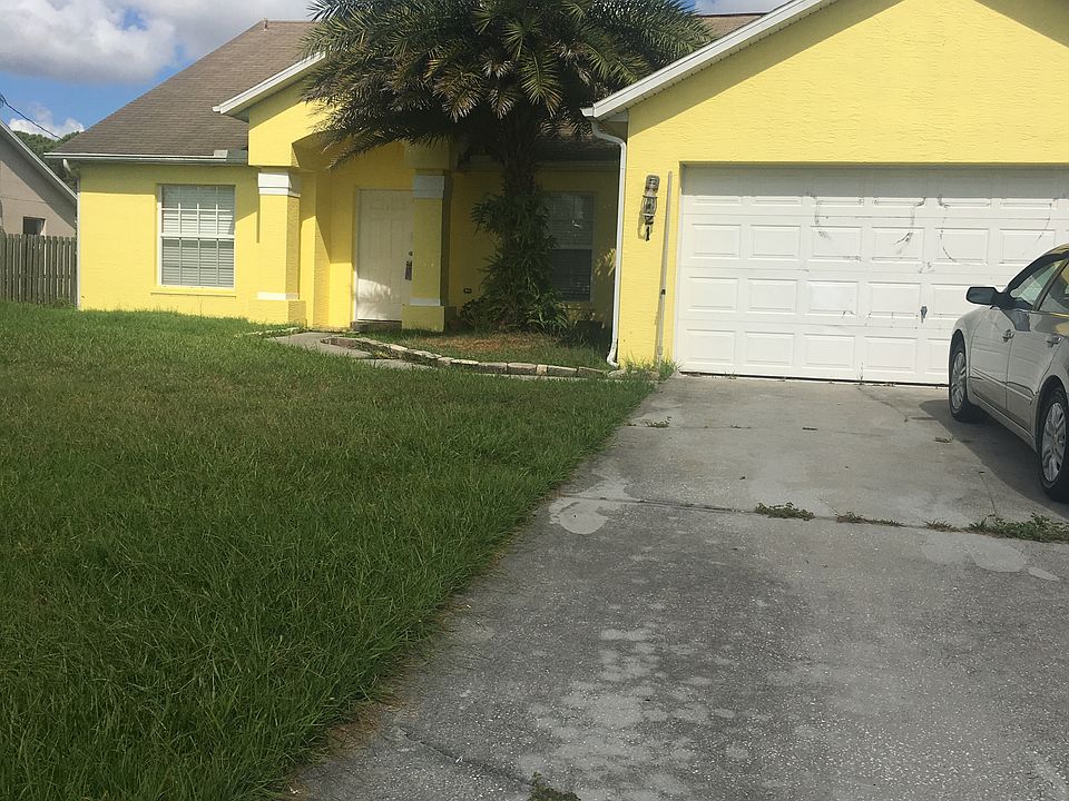 1st image of 221 SW Yager Pl