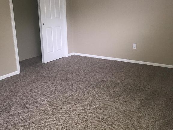 3rd image of 603 Westwood Ct