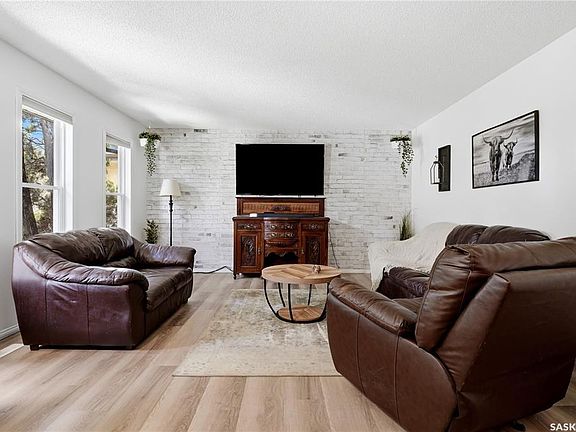 4th image of 314 Howe PLACE