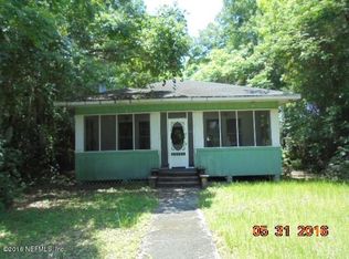 410 Oak St, Crescent City, FL 32112