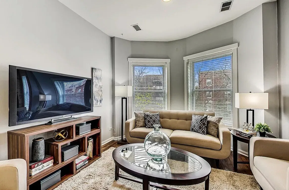 2 bed, 1400 sqft, $2,600 — Photo 4