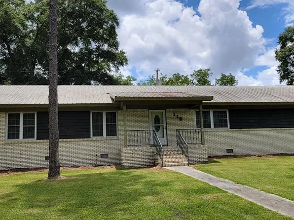 113 Poplar St, Fitzgerald, GA 31750