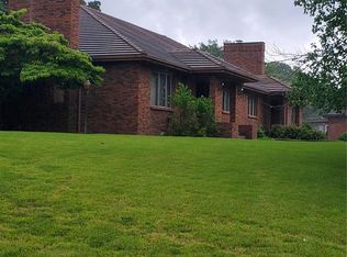130 Manors Dr, Lebanon, MO 65536