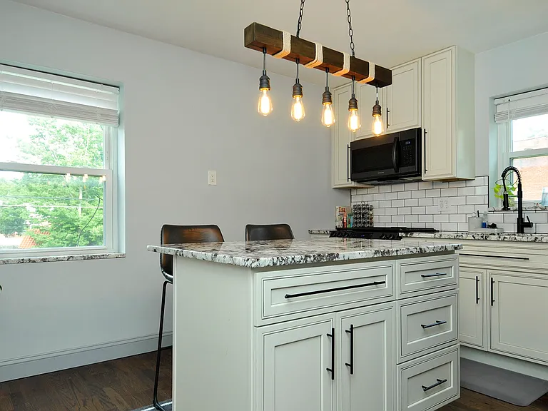 4912 Jamieson Ave #2 — Photo 25