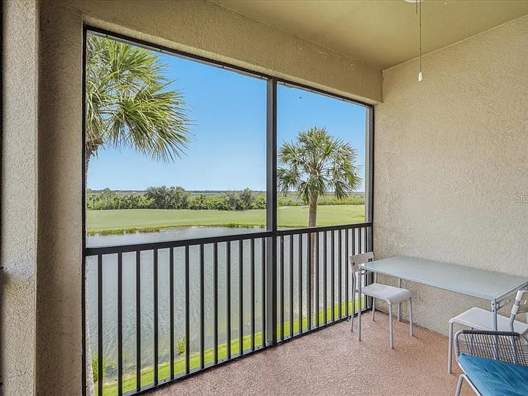 7019 River Hammock Dr #301 — Photo 32