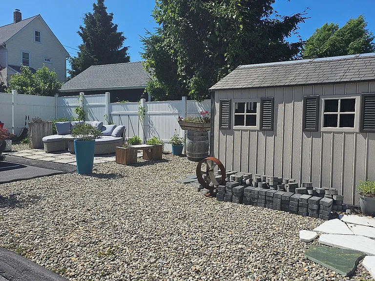 930 Cove Rd #2 — Photo 13